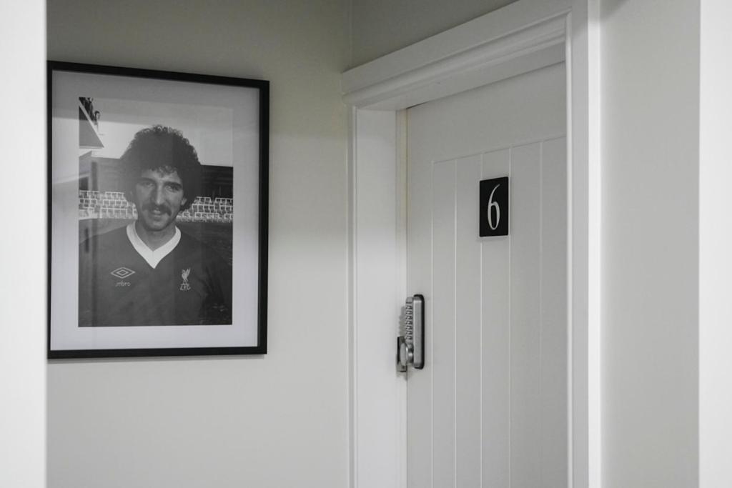 The Boot Rooms Anfield ليفربول المظهر الخارجي الصورة