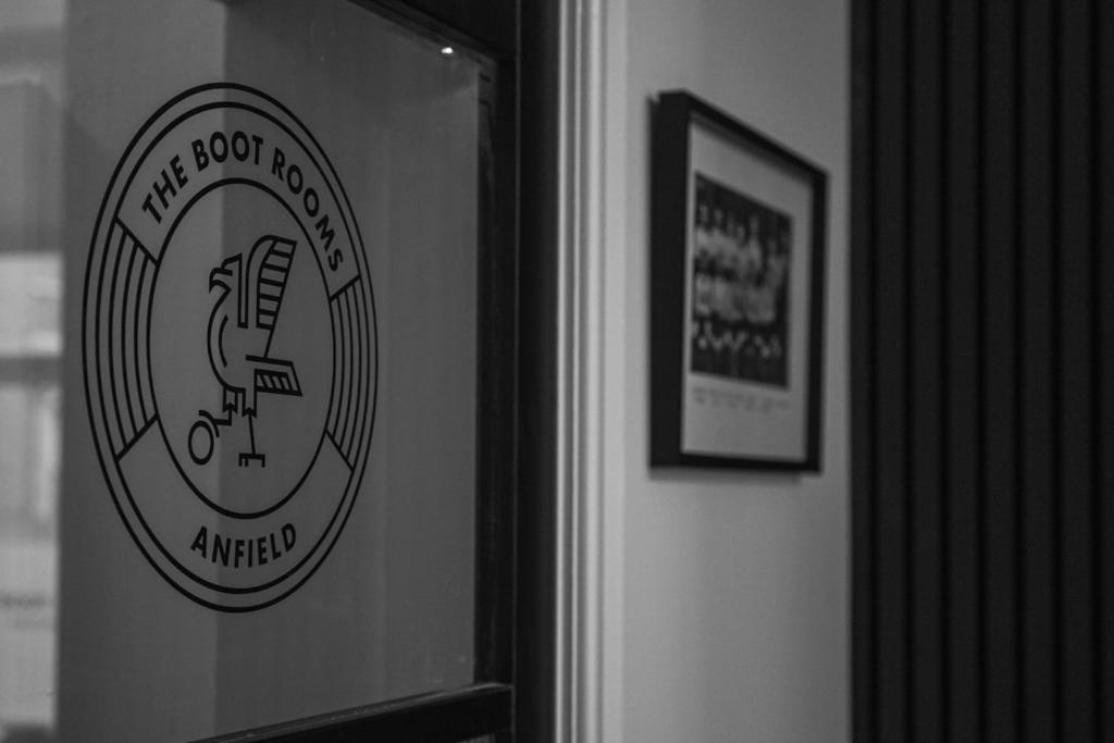 The Boot Rooms Anfield ليفربول المظهر الخارجي الصورة